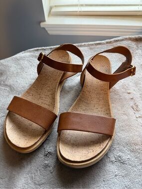 Sun + Stone Tan Brown Ankle-Strap Sandals